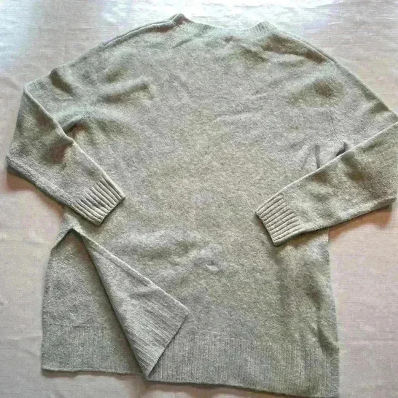 H&M Women’s Crew Neck Long Oversized Sweater Heather Grey XS Side Slits - Picture 11 of 11